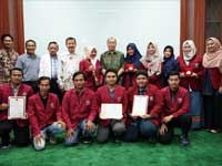 Program Perkuliahan Siang Nomor Serangkaian Foto 2